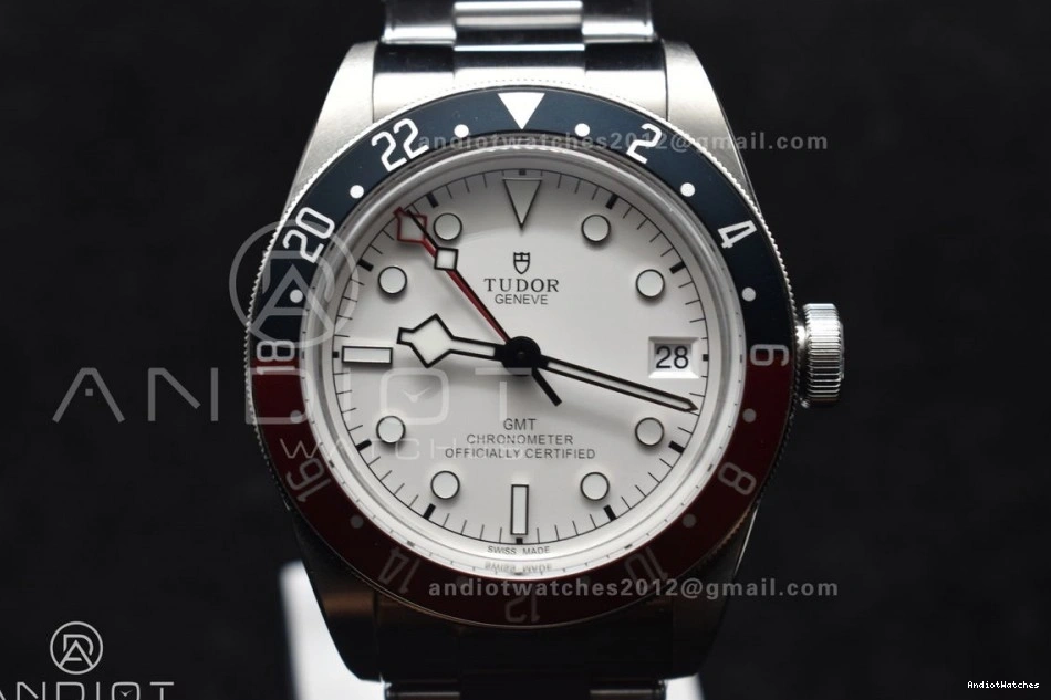 Bay Black 521 White Dial Bracelet on 1:1 ZF SS Red Edition SoftTouch A Pepsi Bezel Best GMT Blue 1006